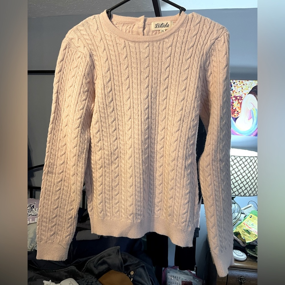 Like new pale pink spring sweater